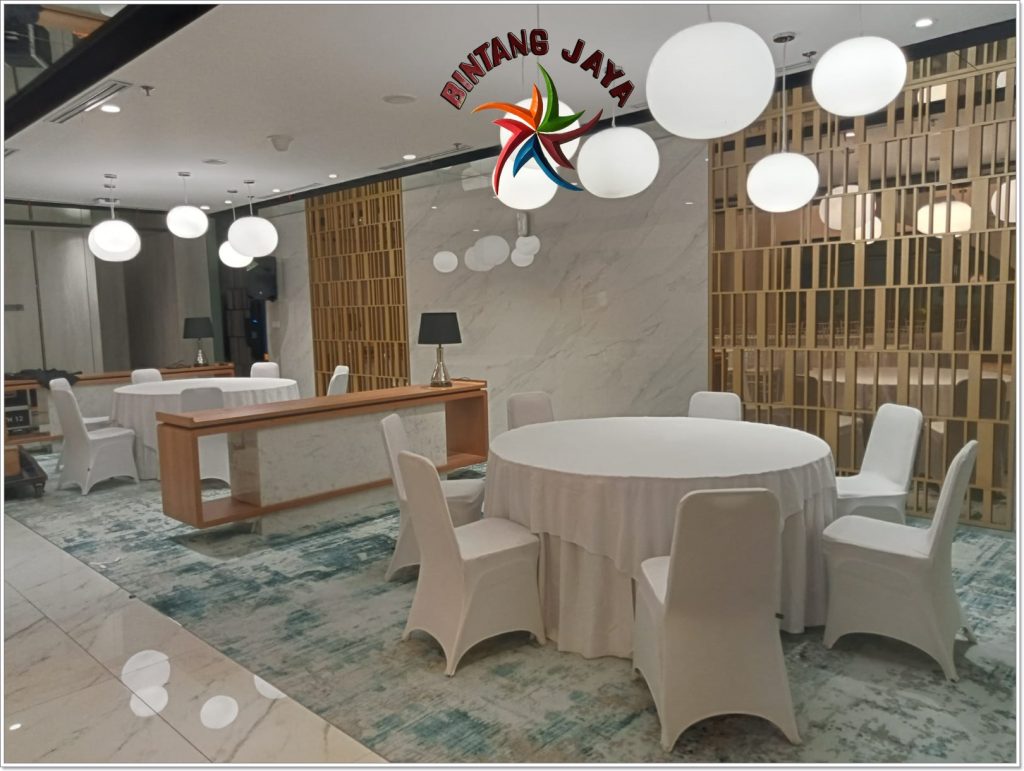 Round Table Diameter 180cm