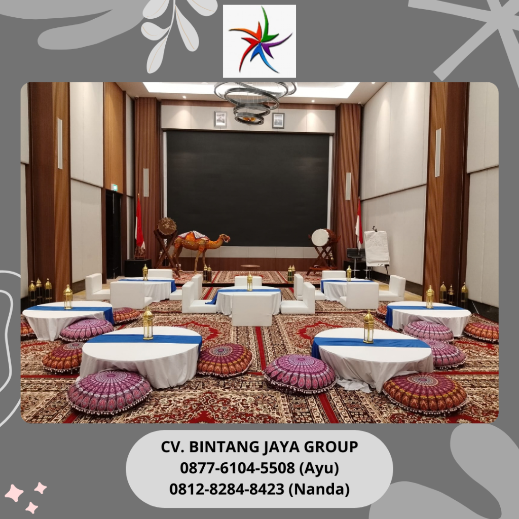 Rental Meja Lesehan Bulat Putih Runner Biru Dan Sofa Lesehan Jakarta