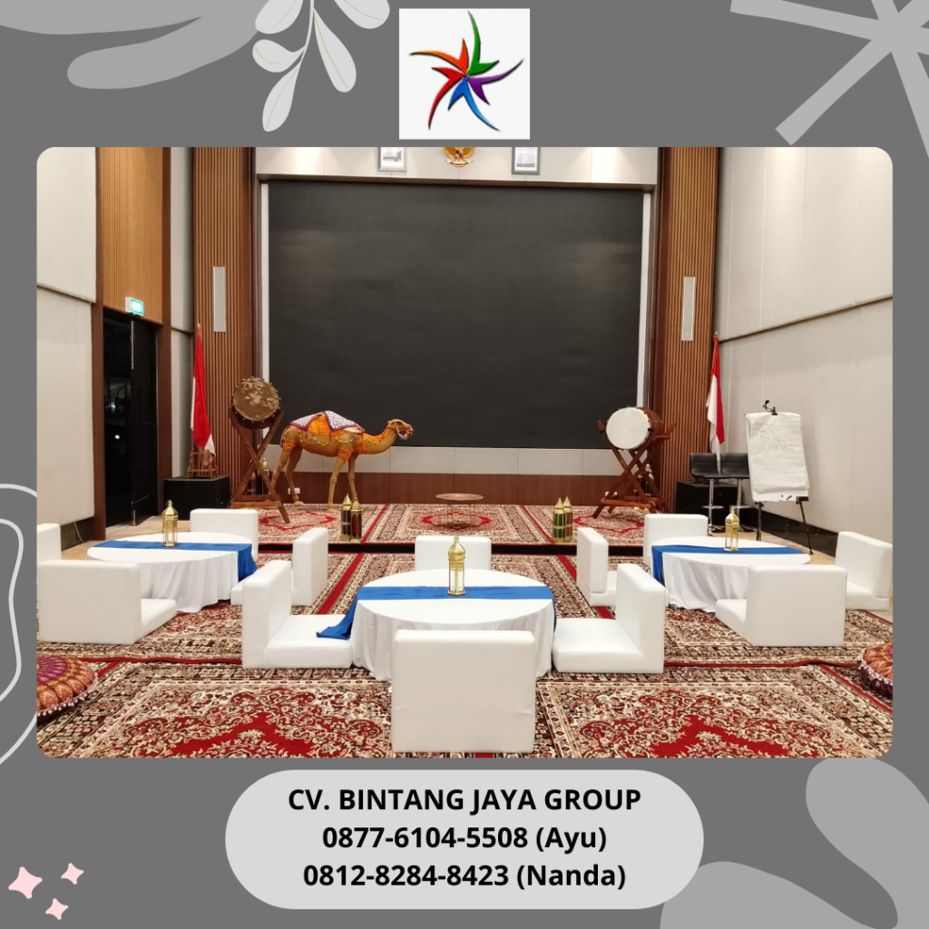 Rental Meja Lesehan Bulat Putih Runner Biru Dan Sofa Lesehan Jakarta