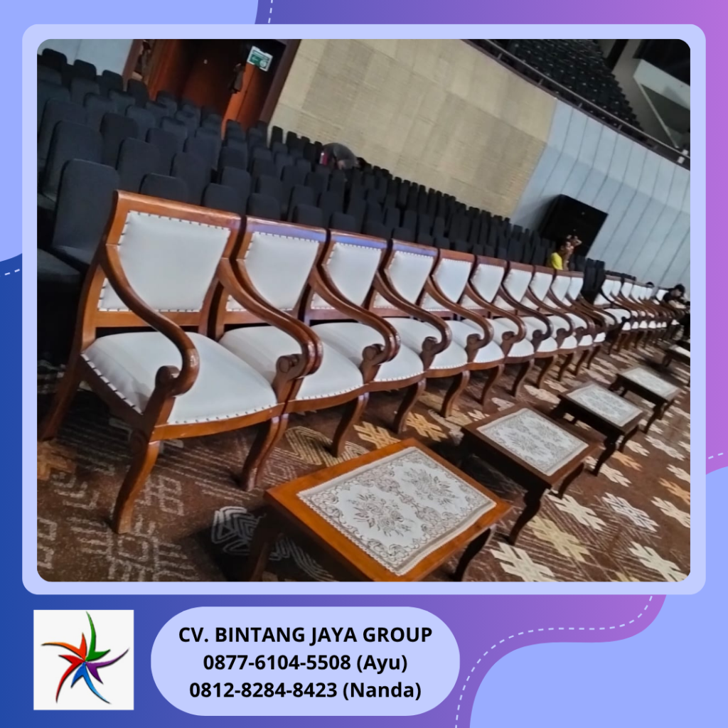 Sewa Kursi Futura,Kursi Vip Kayu,Meja Event Wisuda Binus
