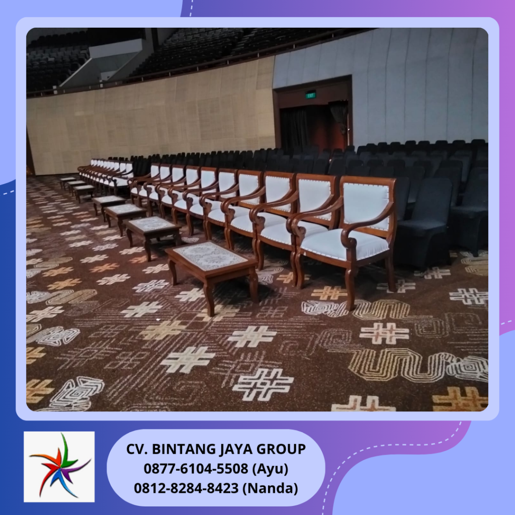 Sewa Kursi Futura,Kursi Vip Kayu,Meja Event Wisuda Binus